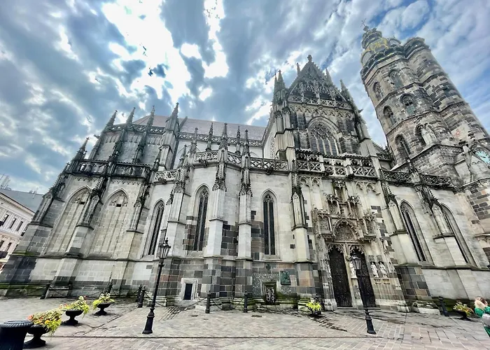 With Cathedral View * Kassa