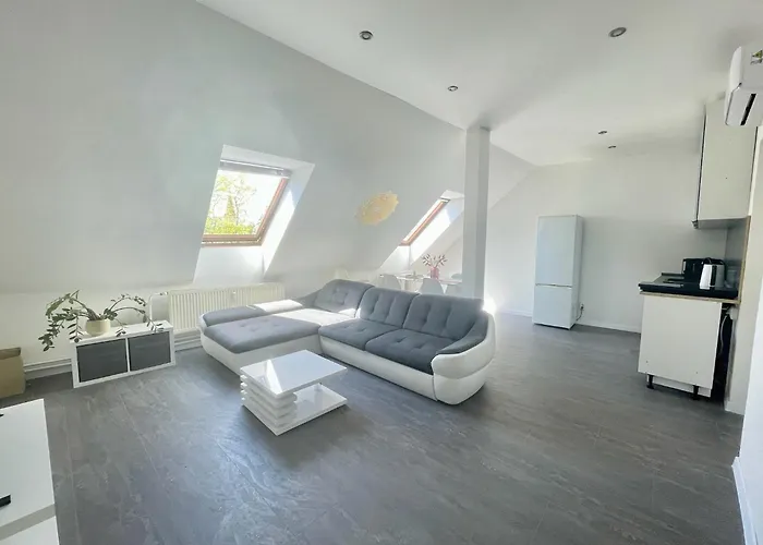 With Cathedral View * קושיצה