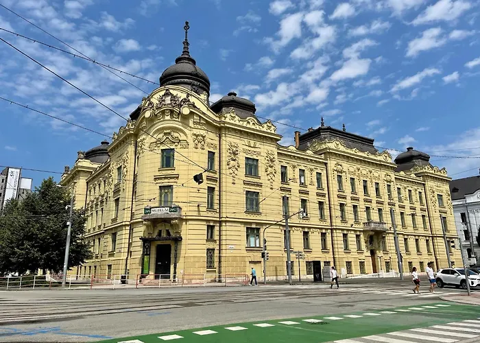 With Cathedral View * Kassa